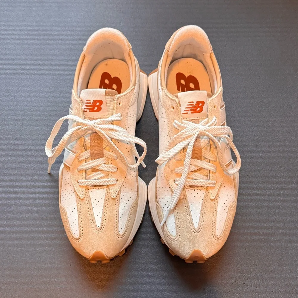 New Balance 327 - Picture 2 of 7